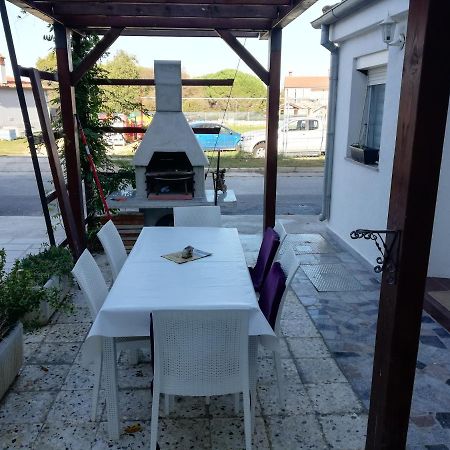 Ferienwohnung Apartman Valbandon Fažana Exterior foto